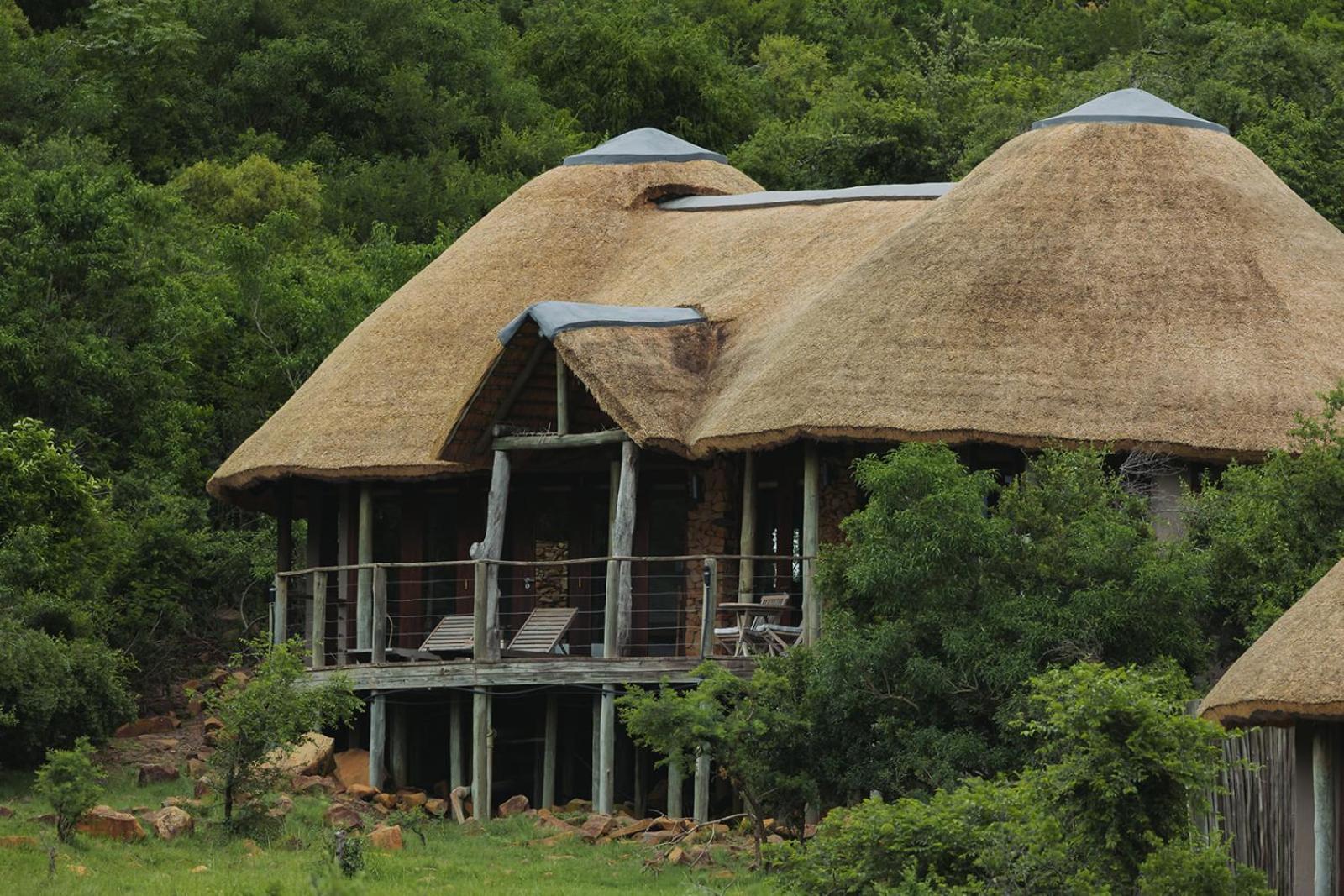 Nambiti Plains Lodge Лейдисмит Екстериор снимка