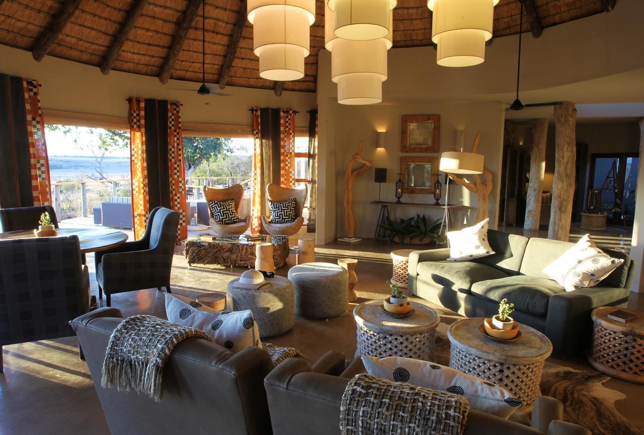Nambiti Plains Lodge Лейдисмит Екстериор снимка